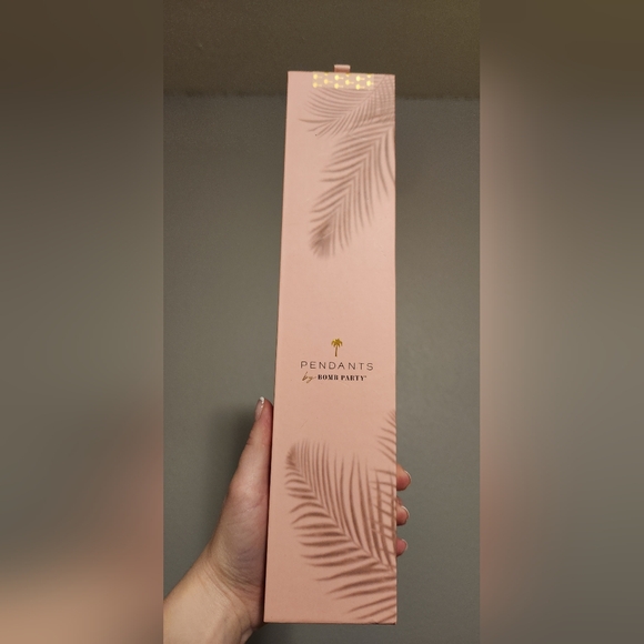 Bomb Party Pendants - Picture 3 of 3